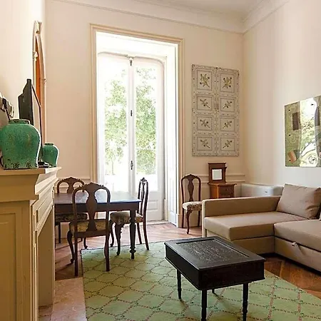 The Independente & Terrace Couette-café 4*