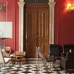 The Independente & Terrace Готель типу 