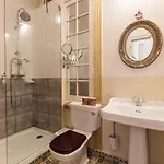The Independente & Terrace Готель типу 