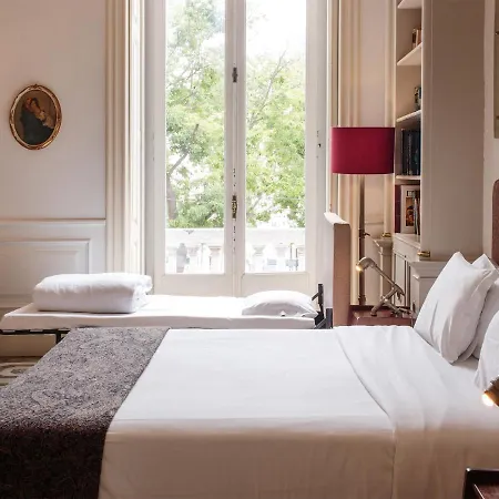 The Independente & Terrace Bed and breakfast
